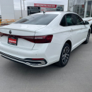 Volkswagen Nuevo Jetta Lateral derecho 5
