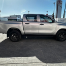 Toyota HILUX Interior 5