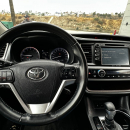 Toyota HIGHLANDER Lateral izquierdo 12
