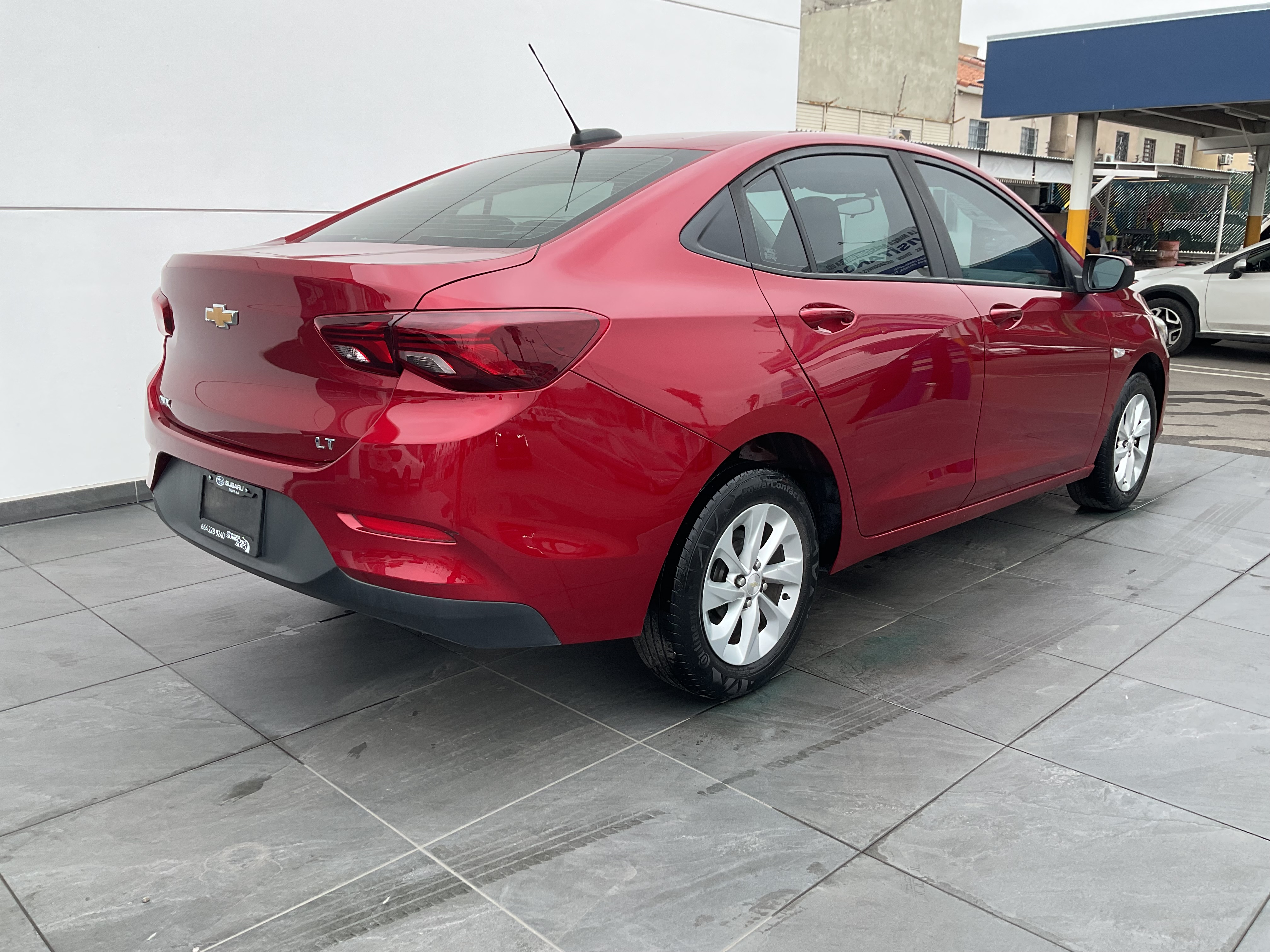 Chevrolet Onix Llantas 8
