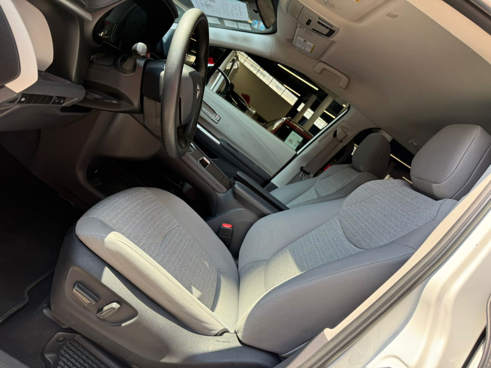 TOYOTA SIENNA Lateral derecho 10