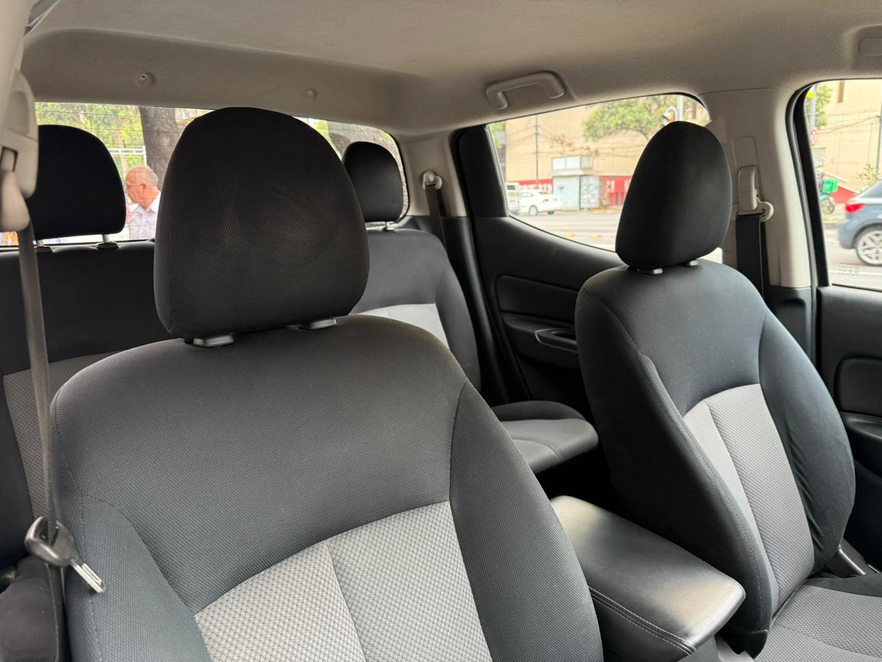 MITSUBISHI L200 Llantas 18