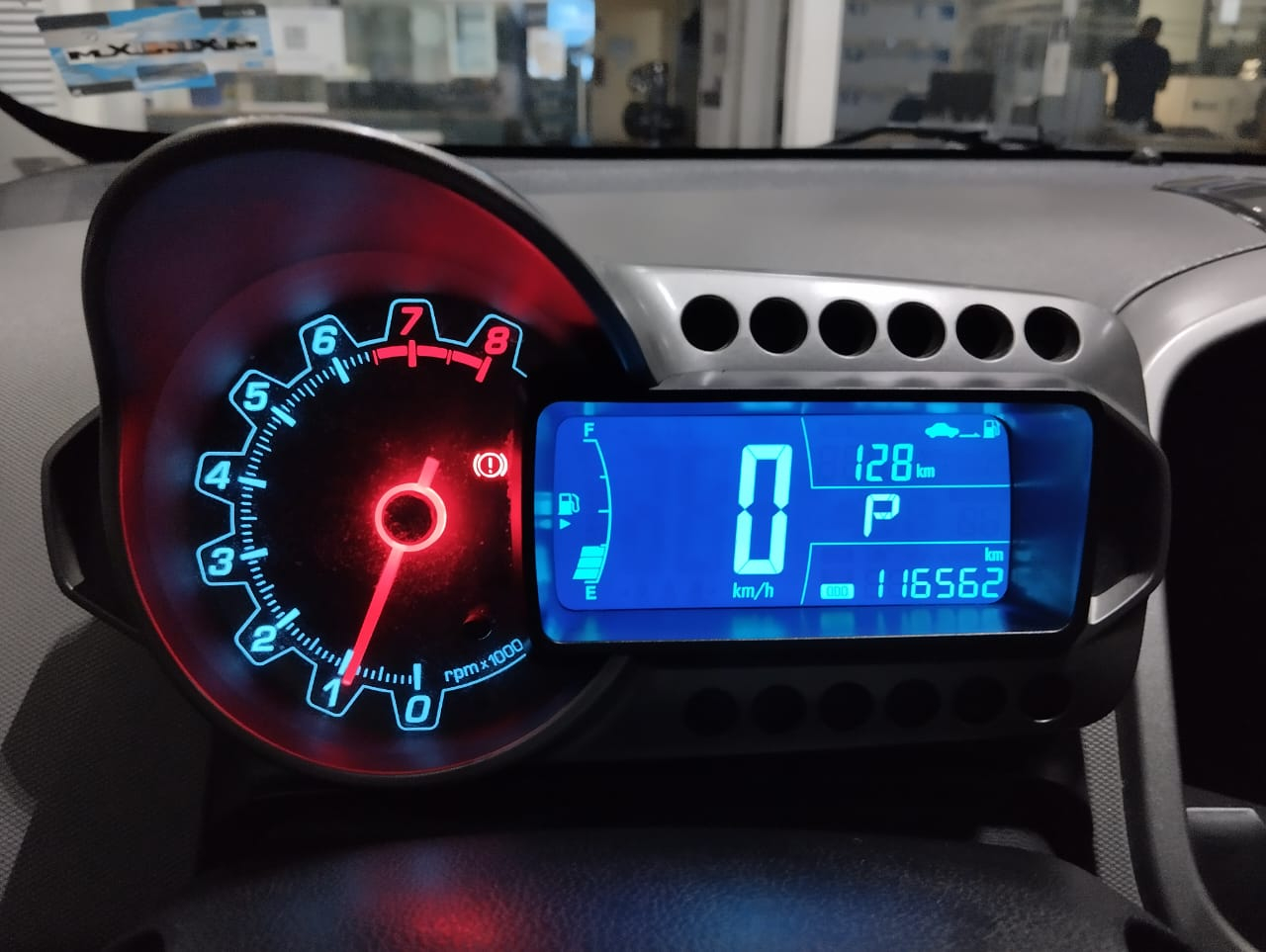 CHEVROLET SONIC Interior 18