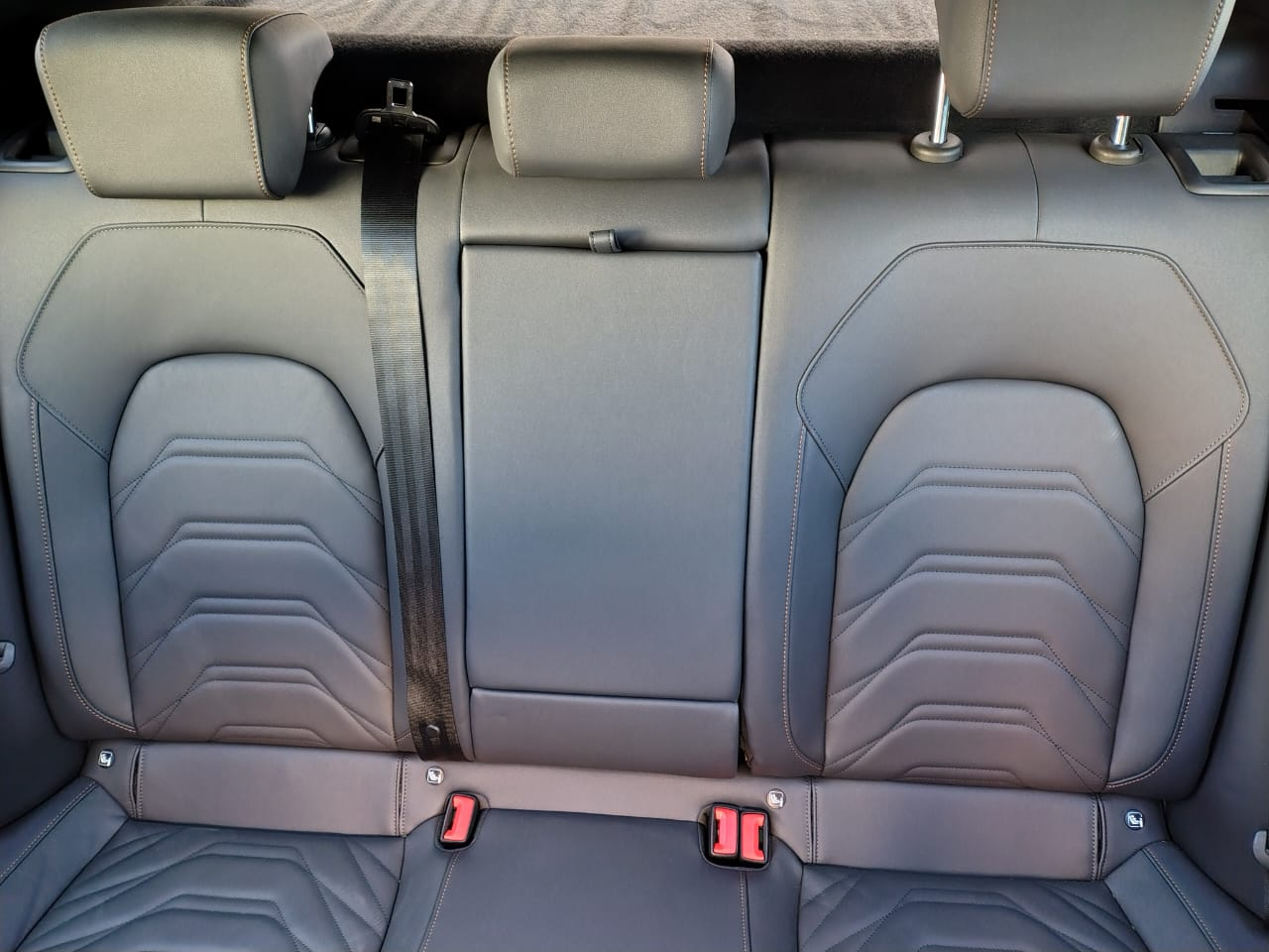 SEAT FORMENTOR Atrás 14