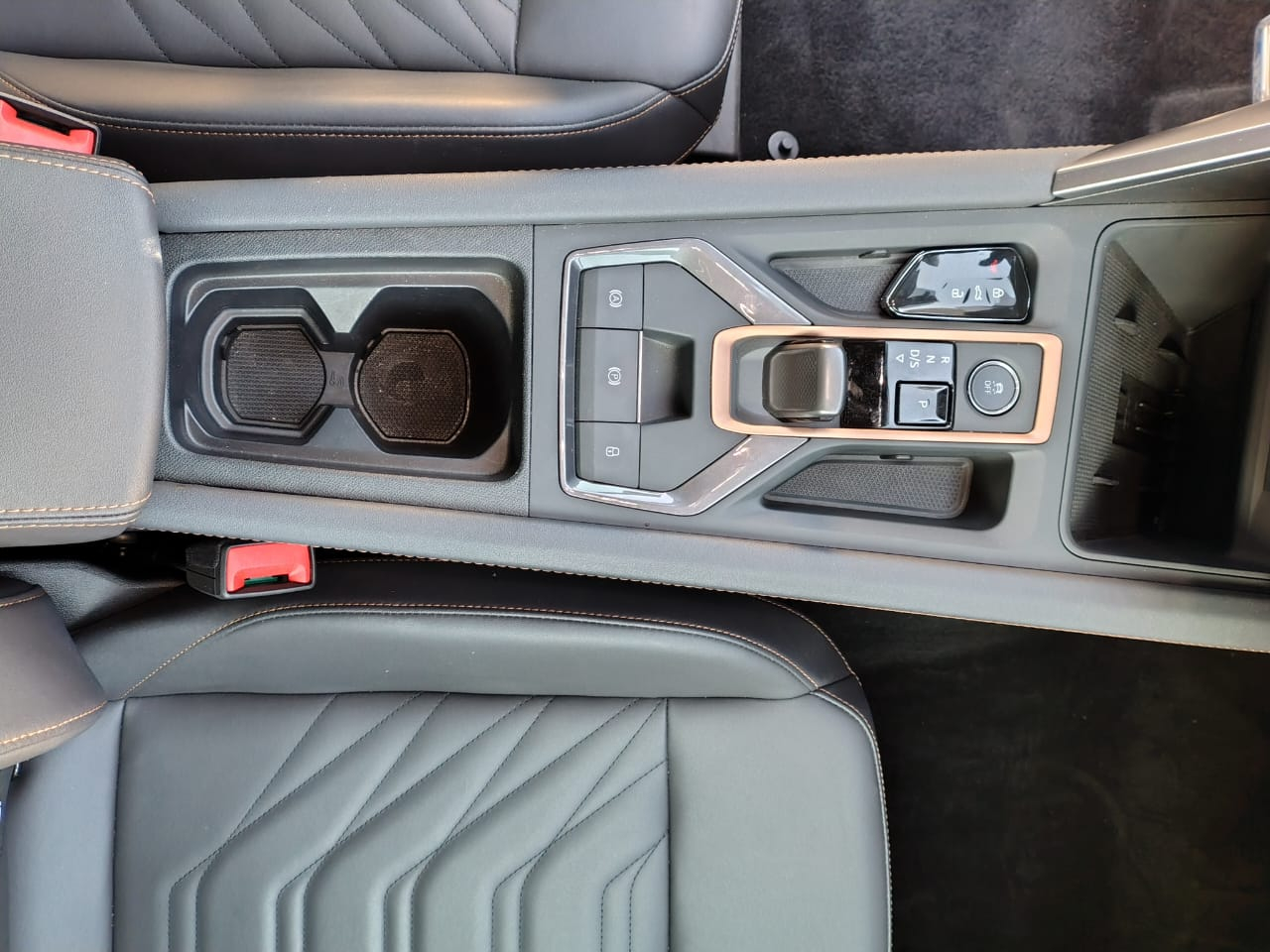 SEAT FORMENTOR Asientos 18