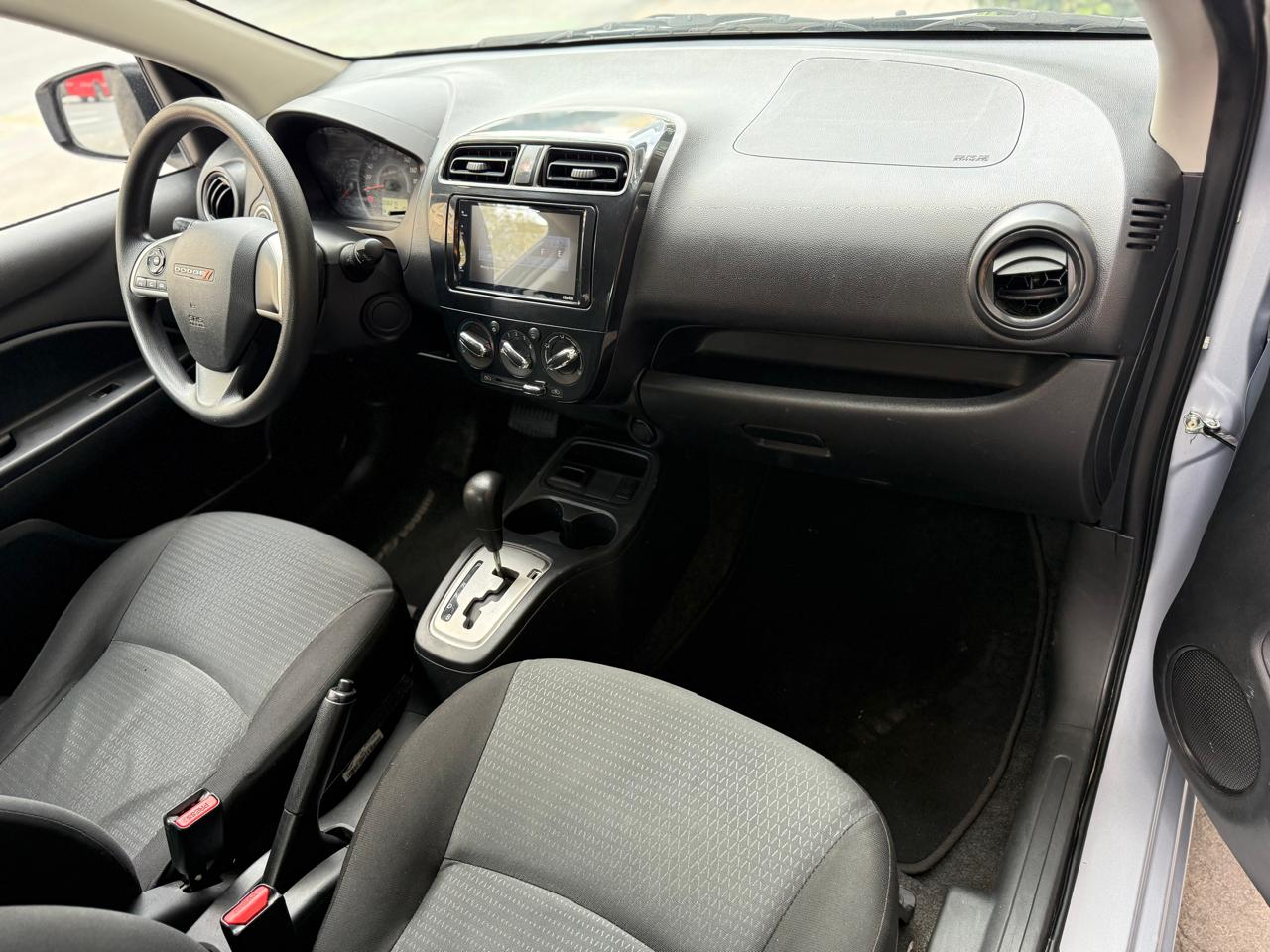 DODGE ATTITUDE Tablero 13
