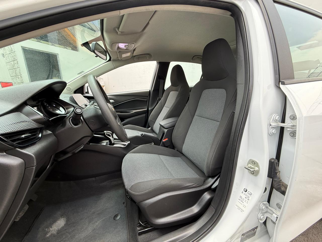 CHEVROLET ONIX Lateral derecho 16