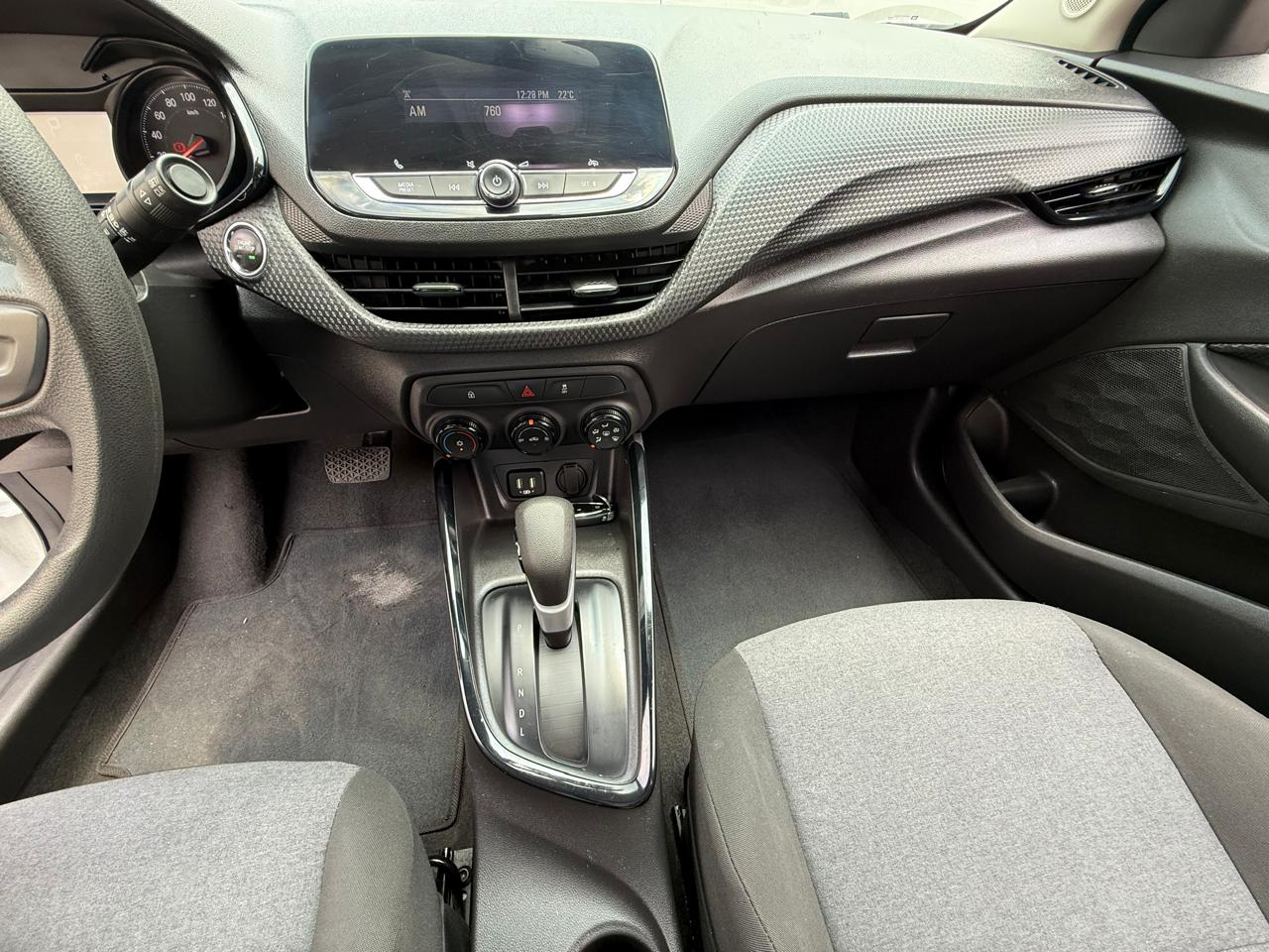 CHEVROLET ONIX Frente 19