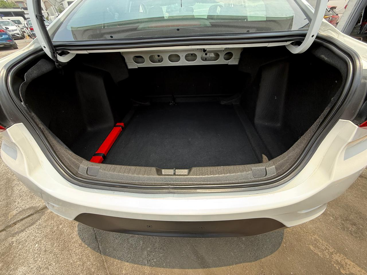 CHEVROLET ONIX Atrás 21