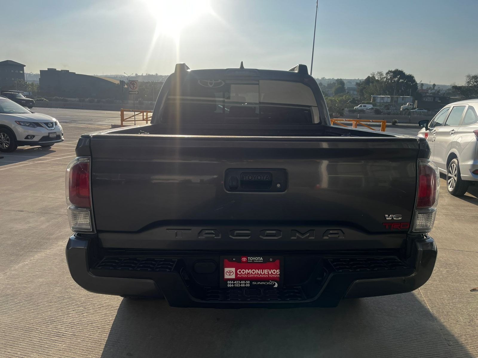 Toyota TACOMA Lateral derecho 4