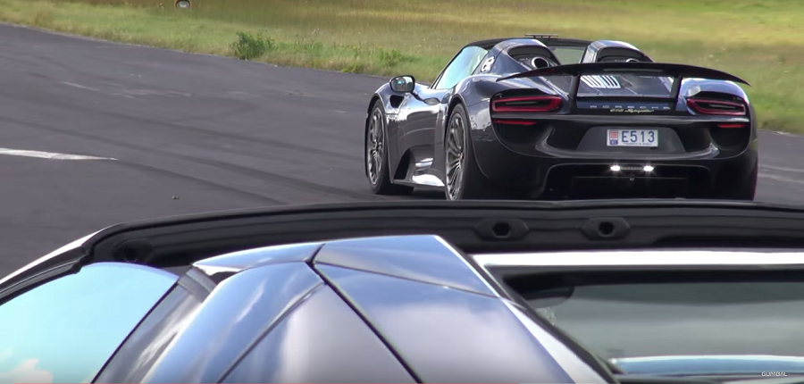 Porsche 918 Spyder Vs Lamborghini Aventador