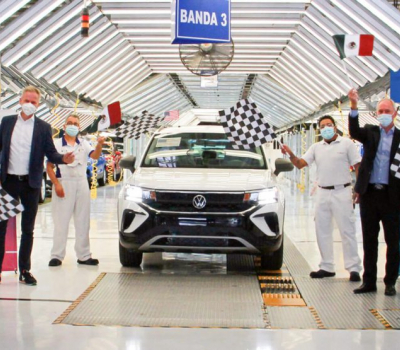 https://carplanet.mx/view/img/noticias/602387f6c267c/med/med_vw-taos-usa-mexico-puebla-plant-0-1024x555.jpeg