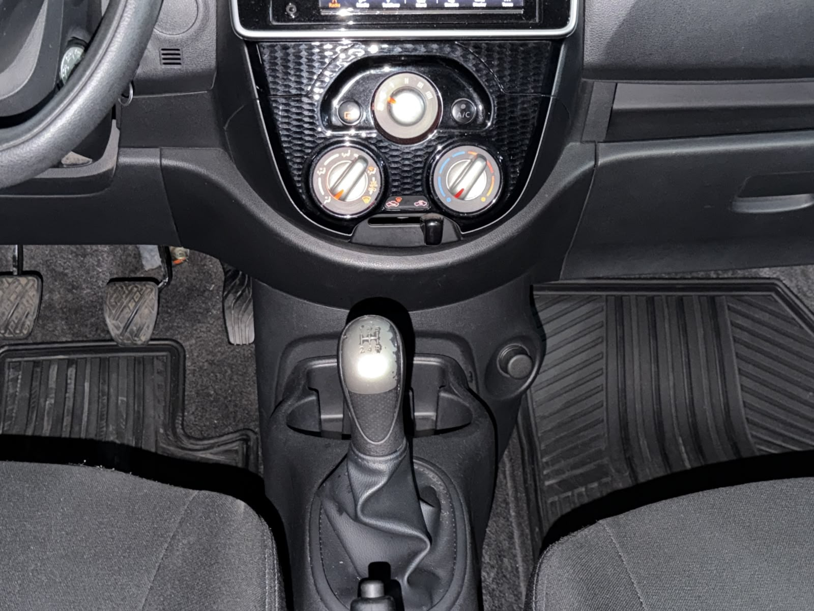Nissan March 2023, imagen 24