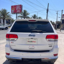 JEEP GRAND CHEROKEE Interior 21