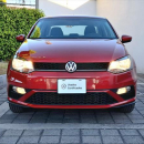 VOLKSWAGEN VENTO Interior 4