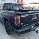 GMC SIERRA Interior 9
