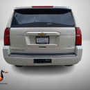 CHEVROLET SUBURBAN Lateral derecho 4