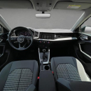 AUDI A1 Lateral derecho 85