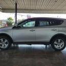 TOYOTA RAV4 Frente 6
