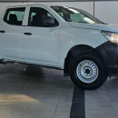 NISSAN NP300 Interior 2
