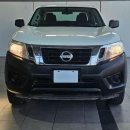 NISSAN NP300 Atrás 3