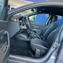 RENAULT DUSTER Interior 25