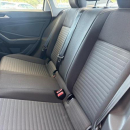 VOLKSWAGEN JETTA Atrás 13