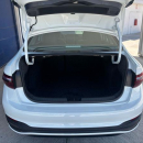 VOLKSWAGEN JETTA Lateral izquierdo 5