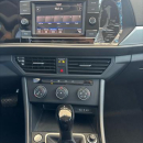 VOLKSWAGEN JETTA Frente 9