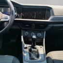 VOLKSWAGEN JETTA Lateral izquierdo 61