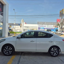 NISSAN VERSA Asientos 4