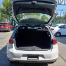 VOLKSWAGEN GOLF Interior 17