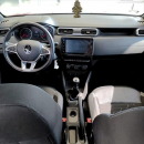 RENAULT DUSTER Interior 4