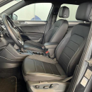 VOLKSWAGEN TIGUAN Interior 19
