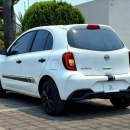 NISSAN MARCH Frente 8