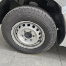 NISSAN URVAN Llantas 52