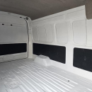 NISSAN URVAN Atrás 19