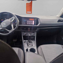 VOLKSWAGEN JETTA Atrás 40
