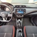 NISSAN VERSA Lateral derecho 45