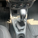 RENAULT DUSTER Atrás 17