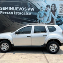RENAULT DUSTER Atrás 4