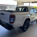 MITSUBISHI L200 Atrás 9
