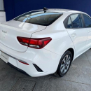 KIA RIO Arriba 3