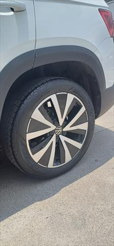 VOLKSWAGEN TAOS Frente 44