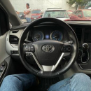 TOYOTA SIENNA Interior 21