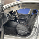 KIA RIO Atrás 7