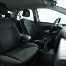 TOYOTA YARIS Atrás 27