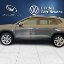 VOLKSWAGEN TAOS Atrás 2