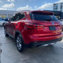 MG HS Asientos 5