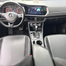 VOLKSWAGEN JETTA Frente 33